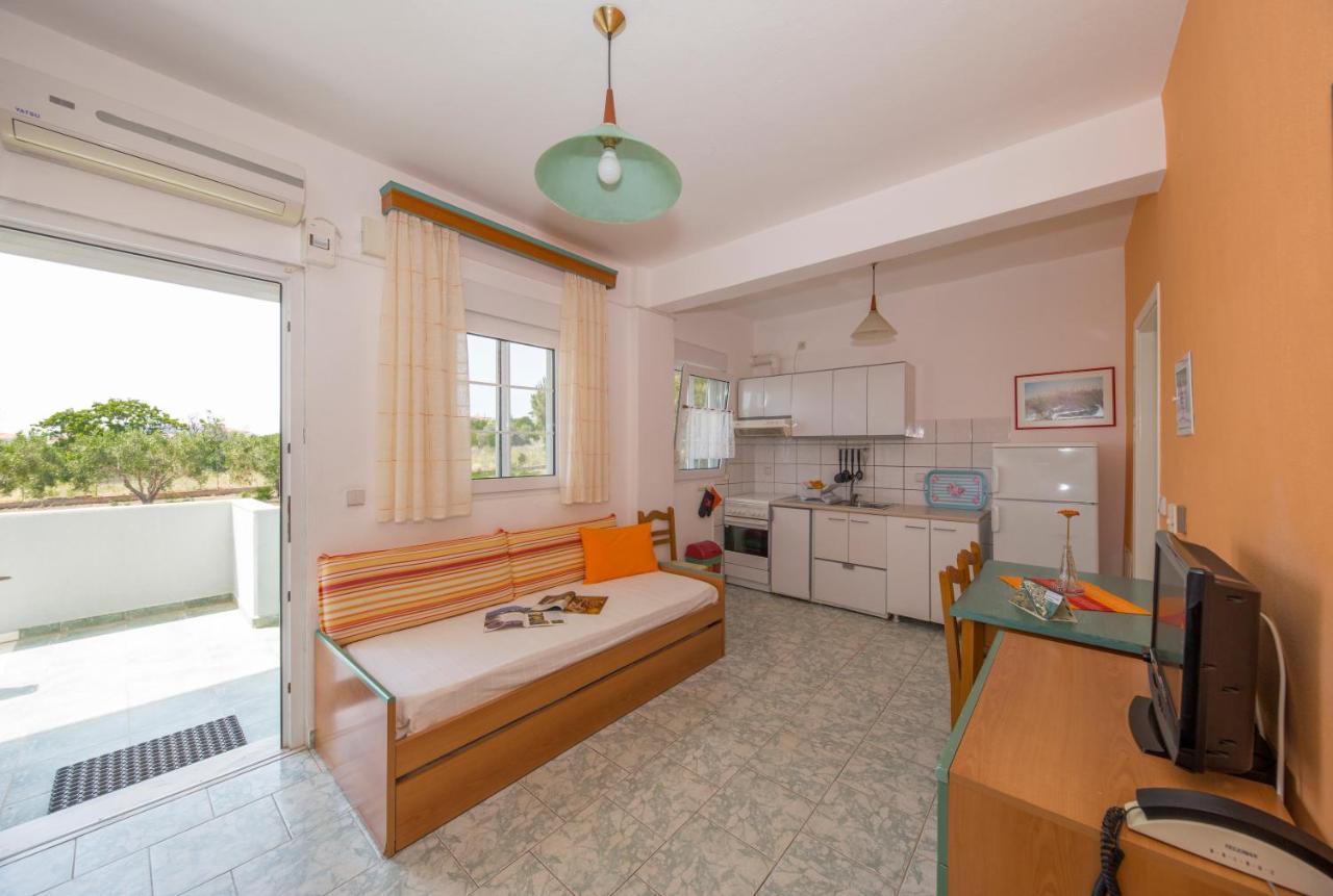Seaview Aparthotel Néa Potídea Kültér fotó