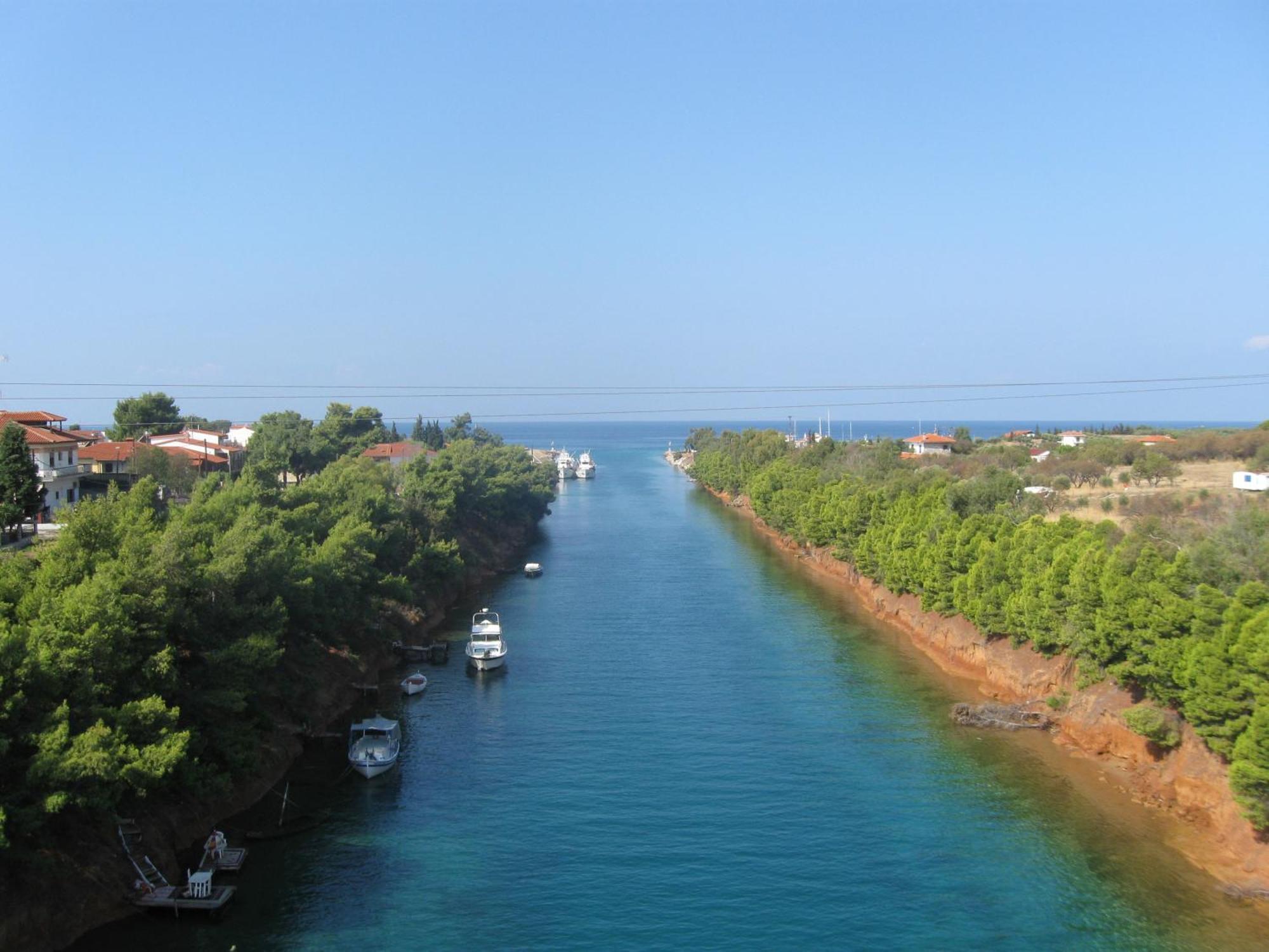 Seaview Aparthotel Néa Potídea Kültér fotó