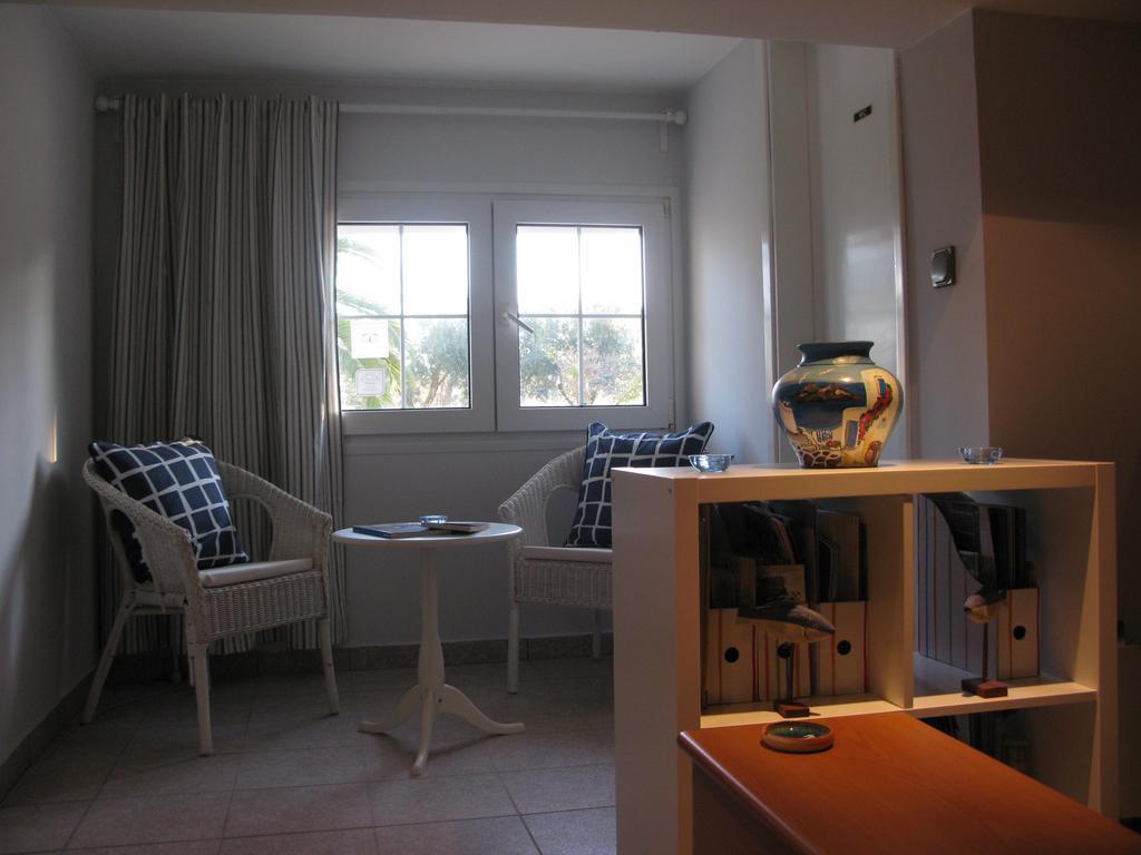 Seaview Aparthotel Néa Potídea Kültér fotó