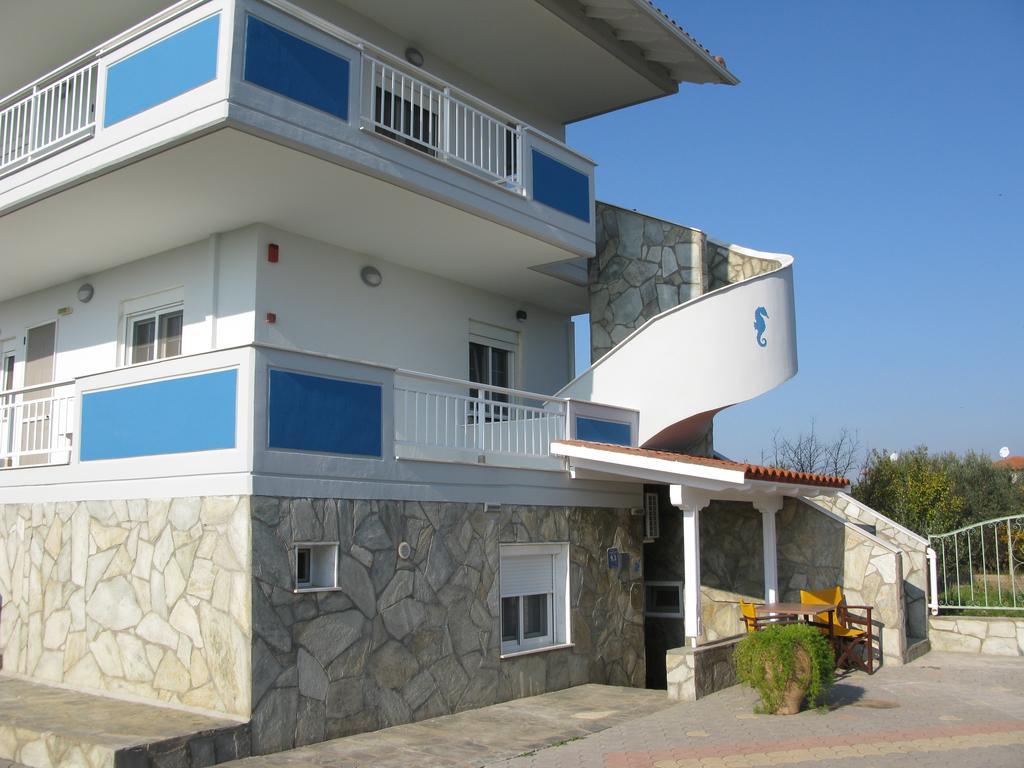 Seaview Aparthotel Néa Potídea Kültér fotó