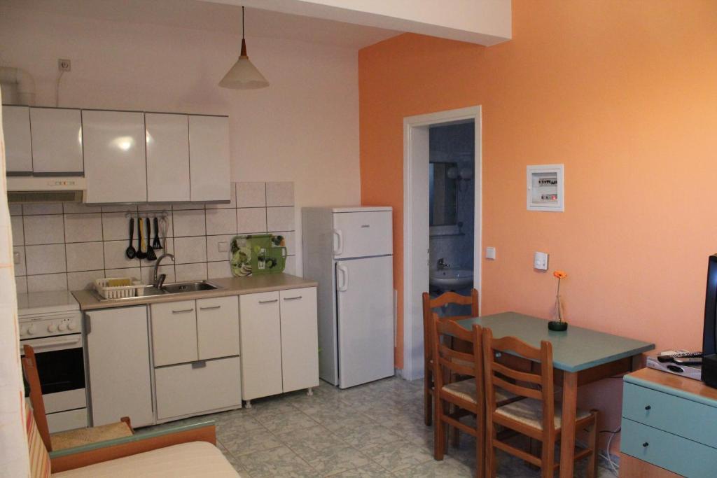 Seaview Aparthotel Néa Potídea Szoba fotó