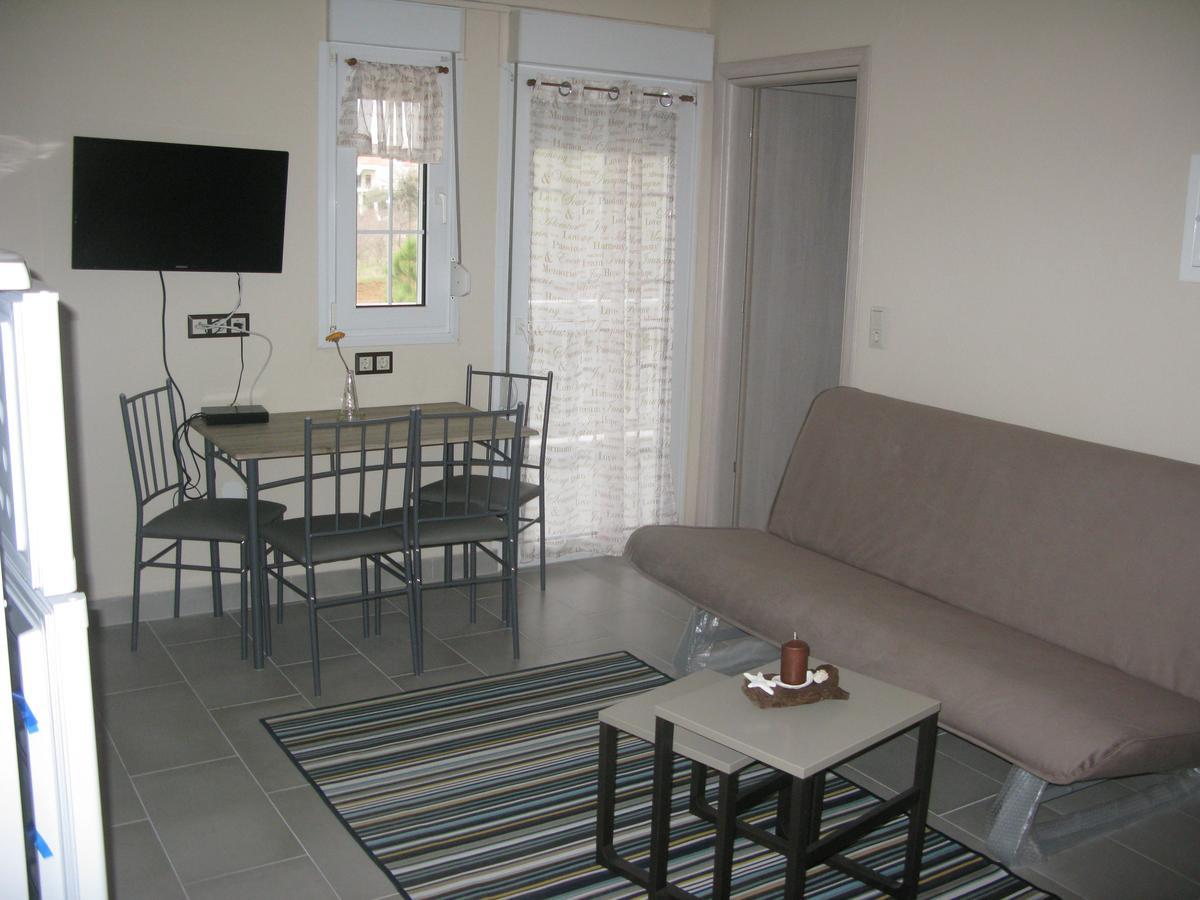 Seaview Aparthotel Néa Potídea Kültér fotó