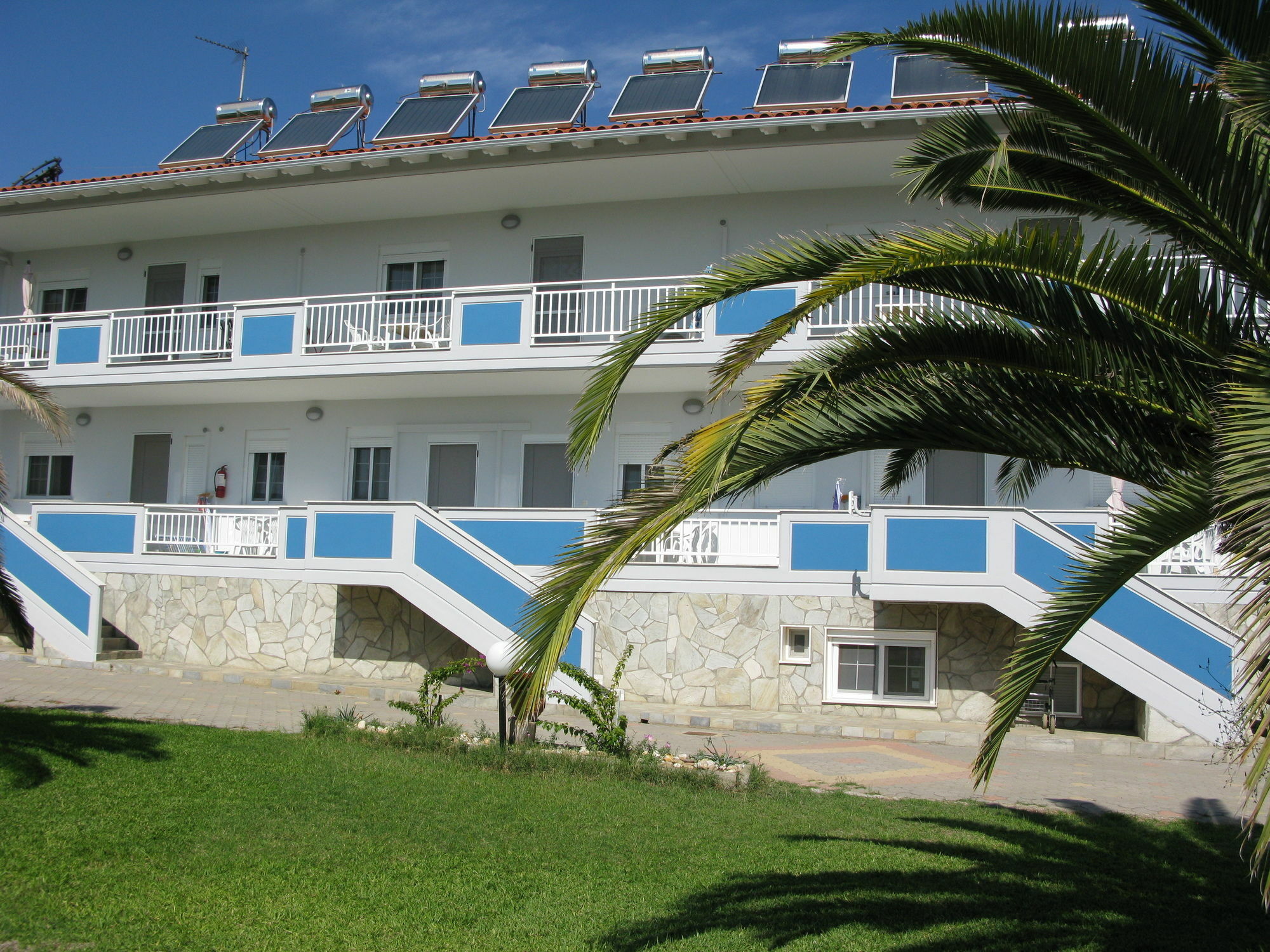 Seaview Aparthotel Néa Potídea Kültér fotó